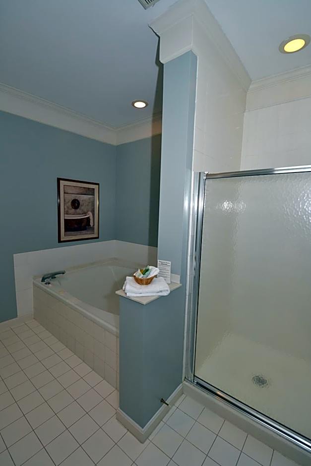 Century Suites Hotel