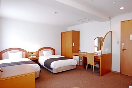 Twin Room - Non-Smoking