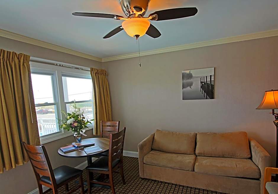 Colton Court Motor Inn