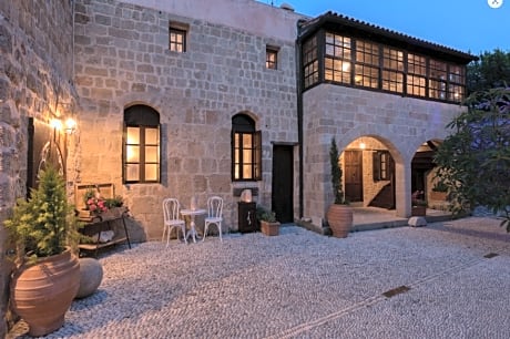 Saint Artemios Boutique