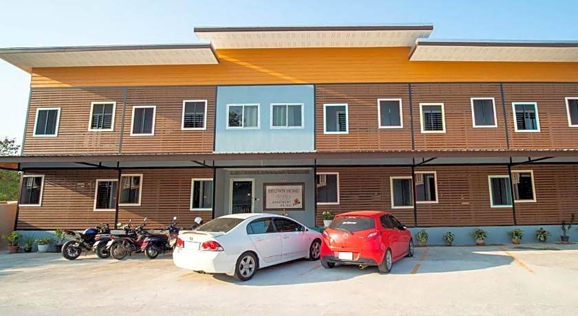 Brown Home Sattahip @ 19