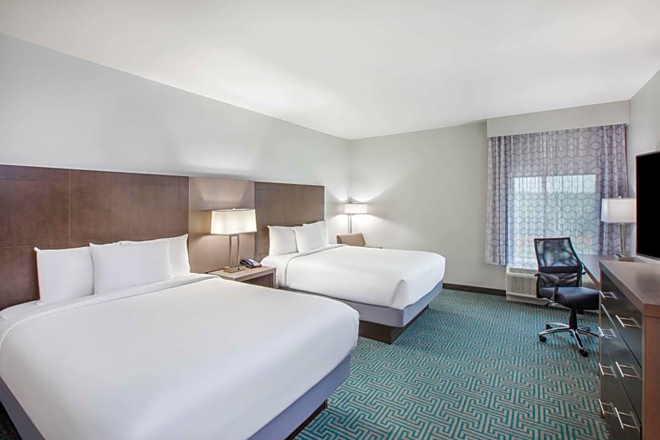 La Quinta Inn & Suites by Wyndham Dallas - Duncanville