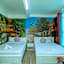 Ken's Backpackers Hotel