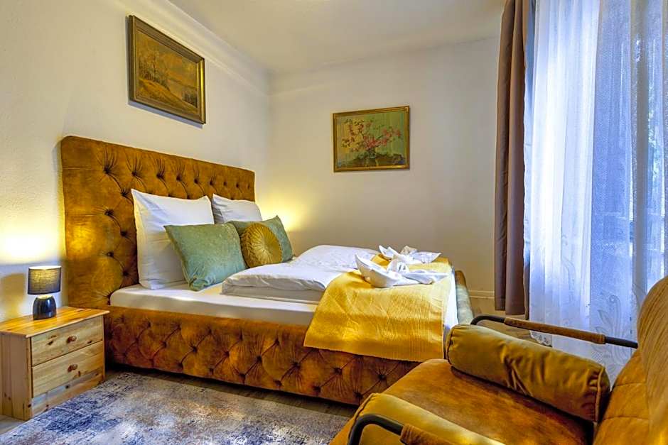 Photo 1 of 11 of Executive Suite