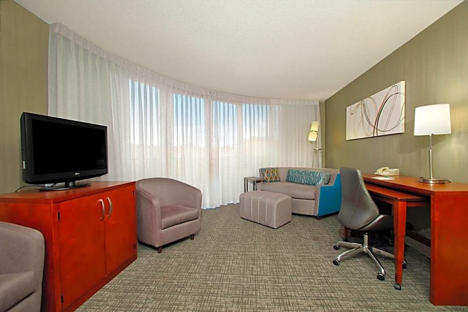 Courtyard by Marriott Oakland Downtown