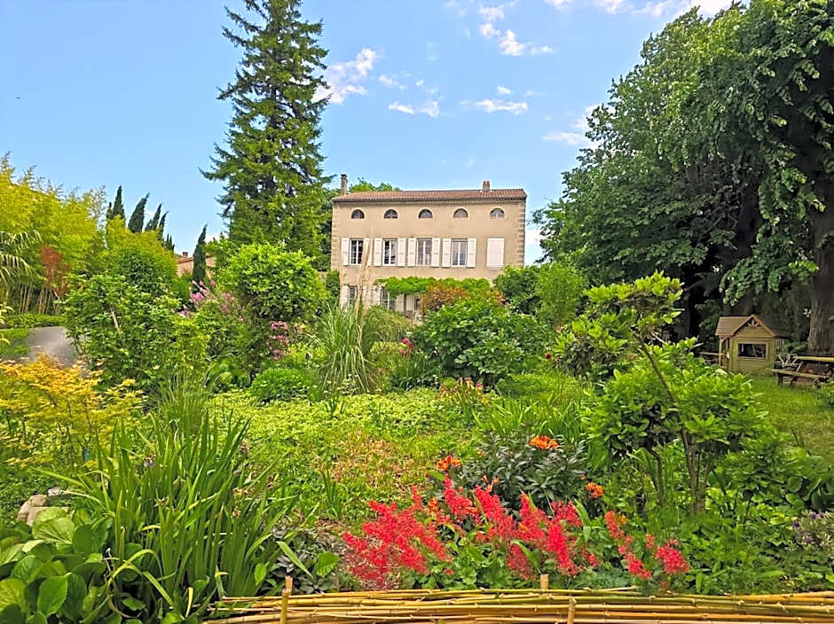 Villa Rhôna