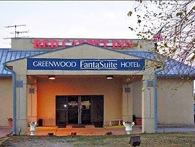 Red Carpet Inn And Fantasuite Hotel Greenwood Greenwood Hotels In At Getaroom