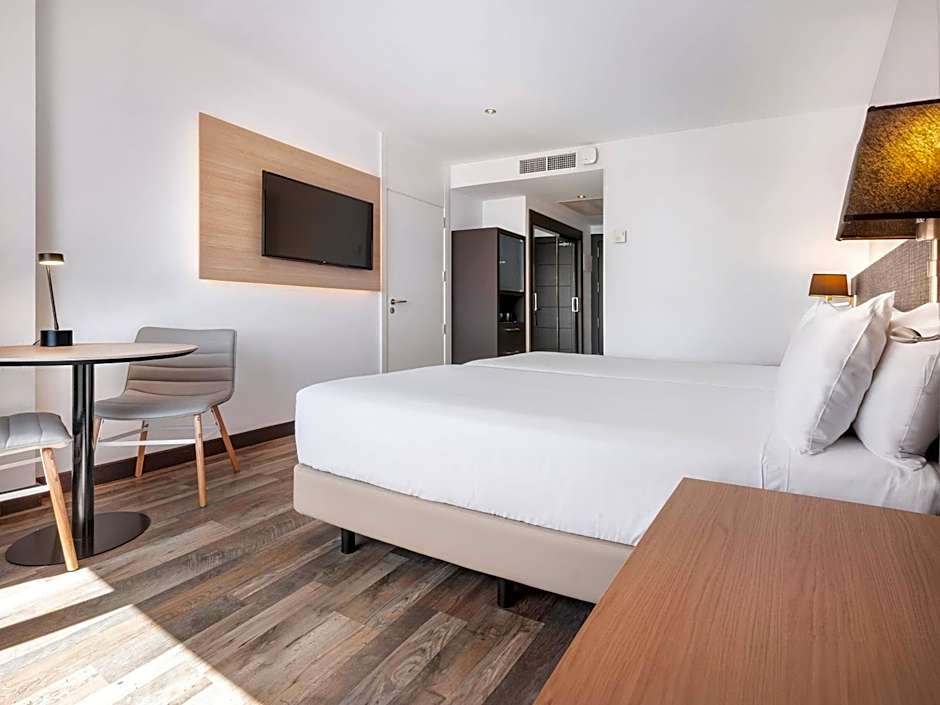 Hotel Cádiz Paseo del Mar Affiliated by Meliá