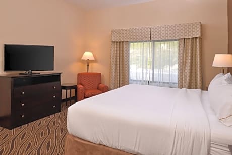 1 King Bed Standard