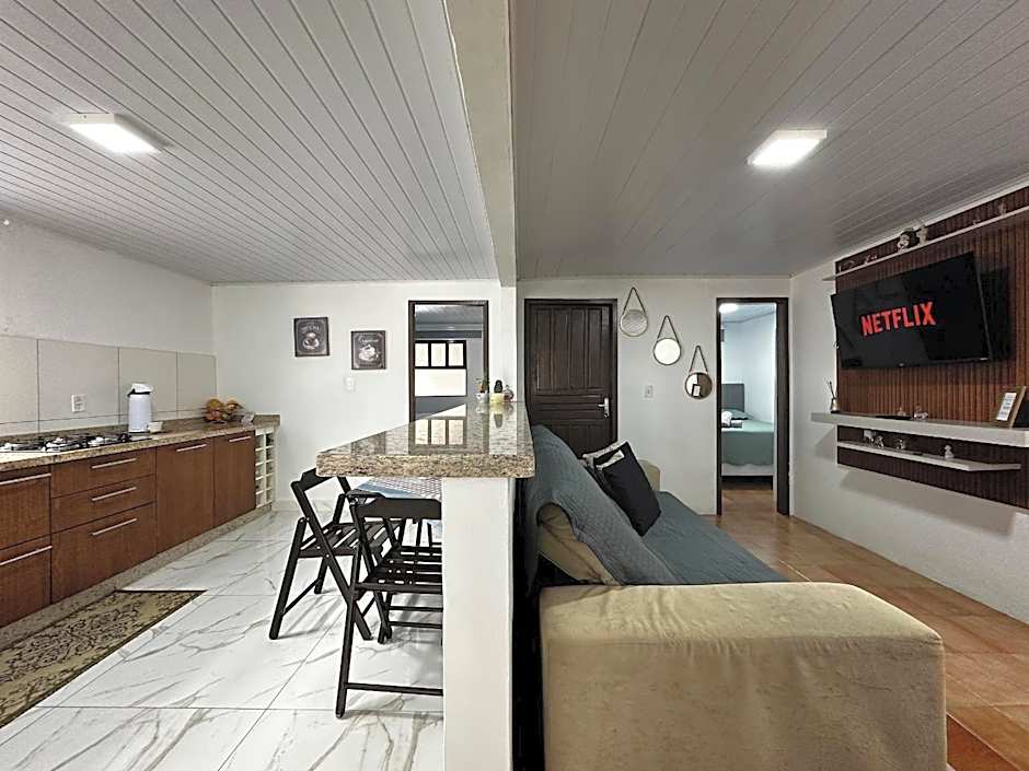 BS01- Casa com Piscina Aquecida e Churrasqueira