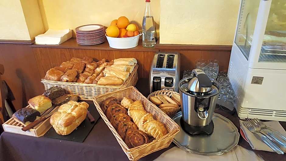 Logis Hôtel Saint-Hubert