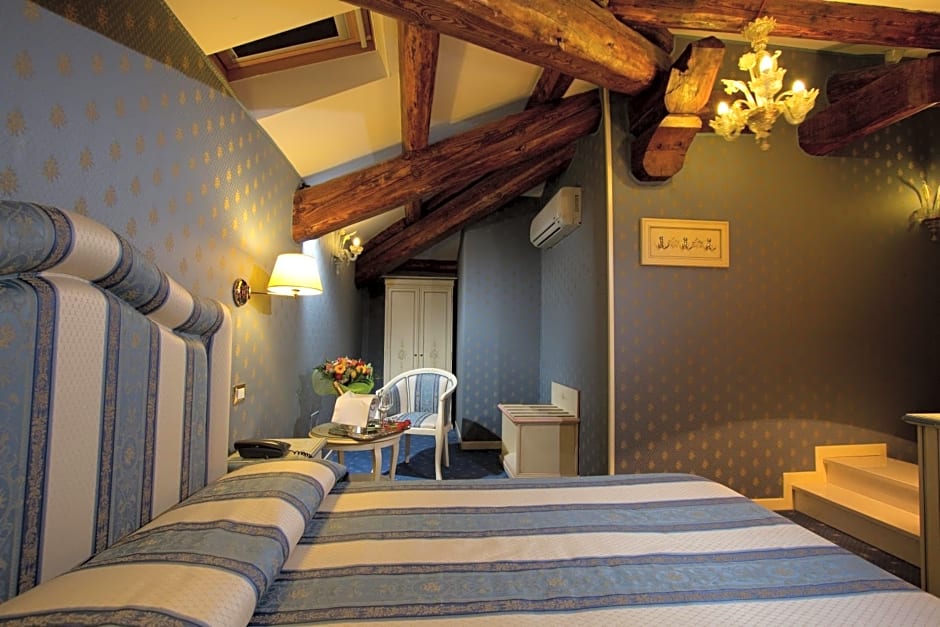 Hotel Conterie