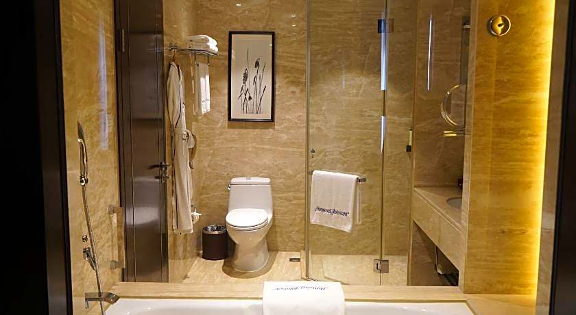 Howard Johnson Changsheng Plaza Meizhou