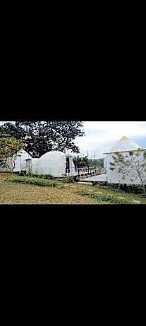 Dome tent accommodation with Khao Kho view and private bathroom