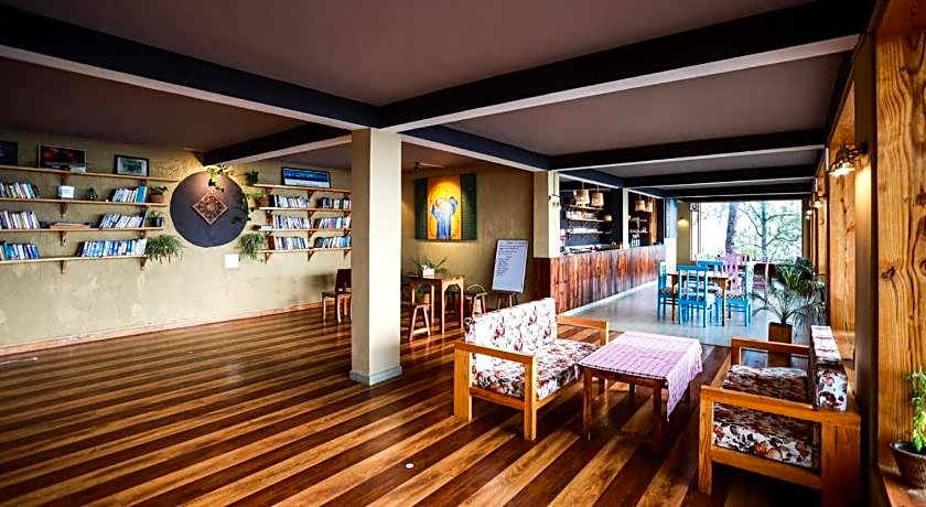 Kasar Rainbow Yoga Retreat