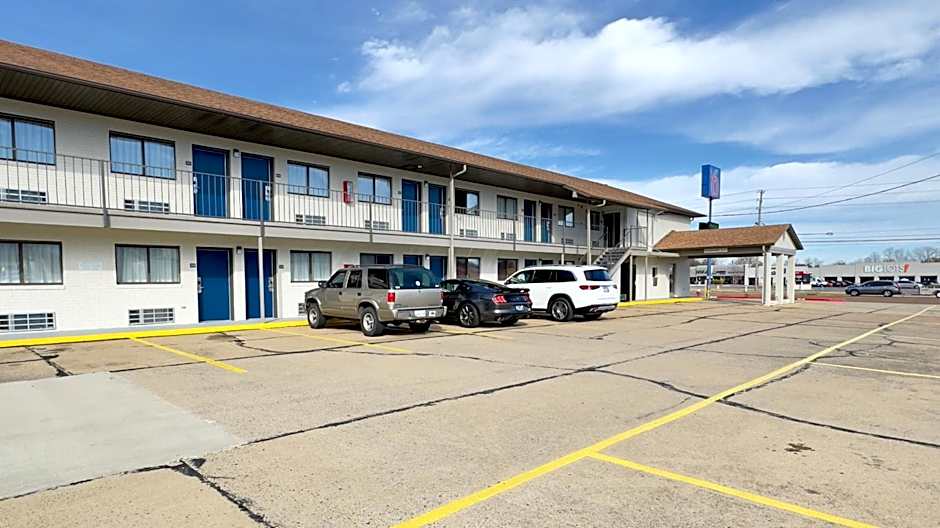 Motel 6-Dyersburg, TN