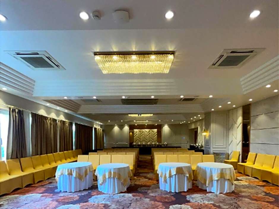 Hotel Hill Top Palace