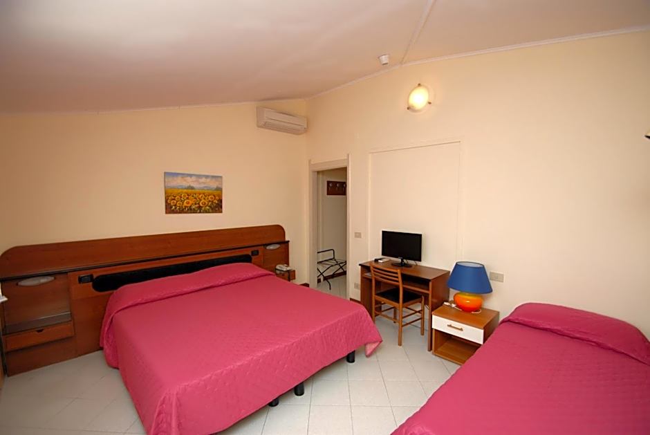 Hotel Baia Del Sorriso