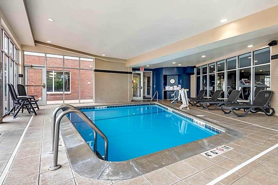 Cambria Hotel Minneapolis Maple Grove