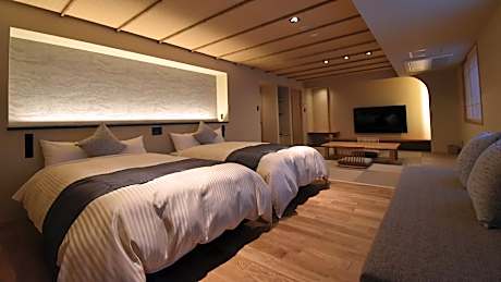 Deluxe relaxing Japanese-Western style room with sauna room and bathroom
