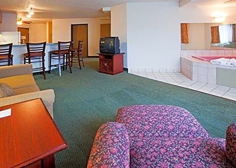 Spa Suite with King Bed
