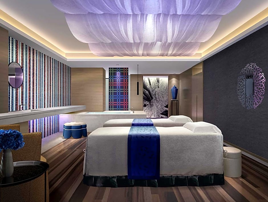 Pullman Nanjing Lukou Airport Hotel
