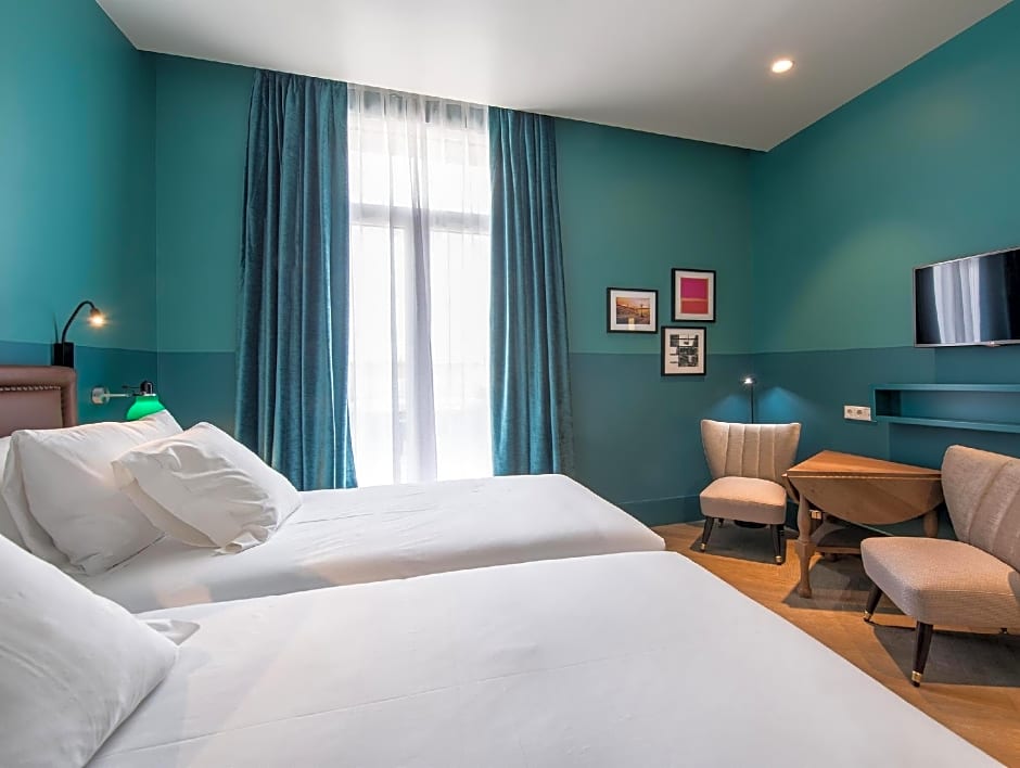 Photo 1 of 16 of Vincci Room