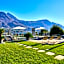 Bellagio Village - Holiday Apartments by the Lake - Seasonal Warm Pool and Sauna