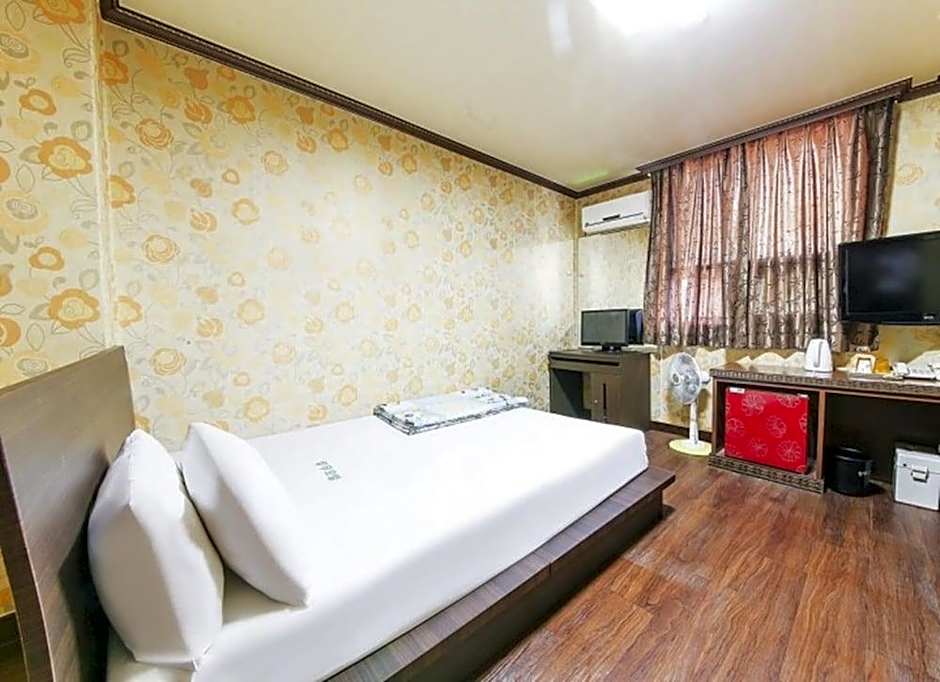 Sangmu Motel Gwangju