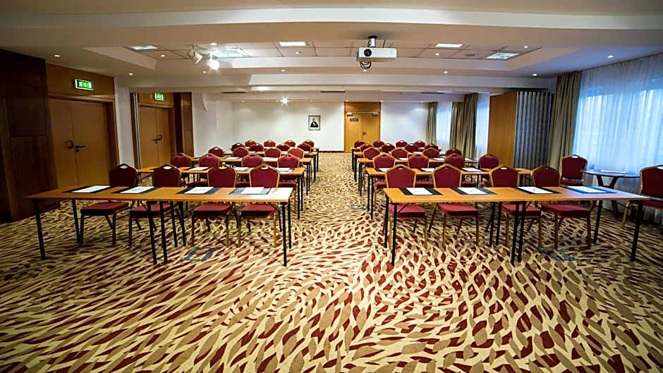 Lotus Therme Hotel & Spa