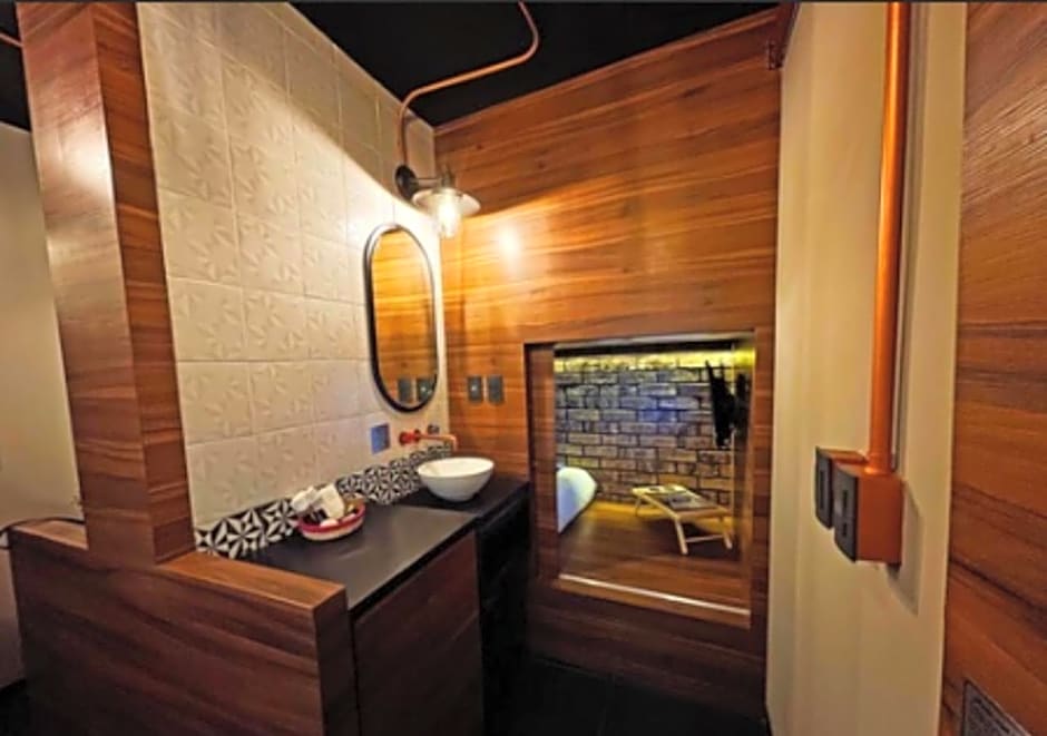 Cadillac Hotel Boutique