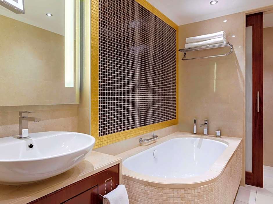 Grand Hotel Vilnius, Curio Collection by Hilton