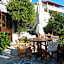 Notis Hotel