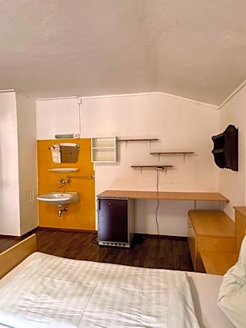 Standard Double Room with Shared Bathroom