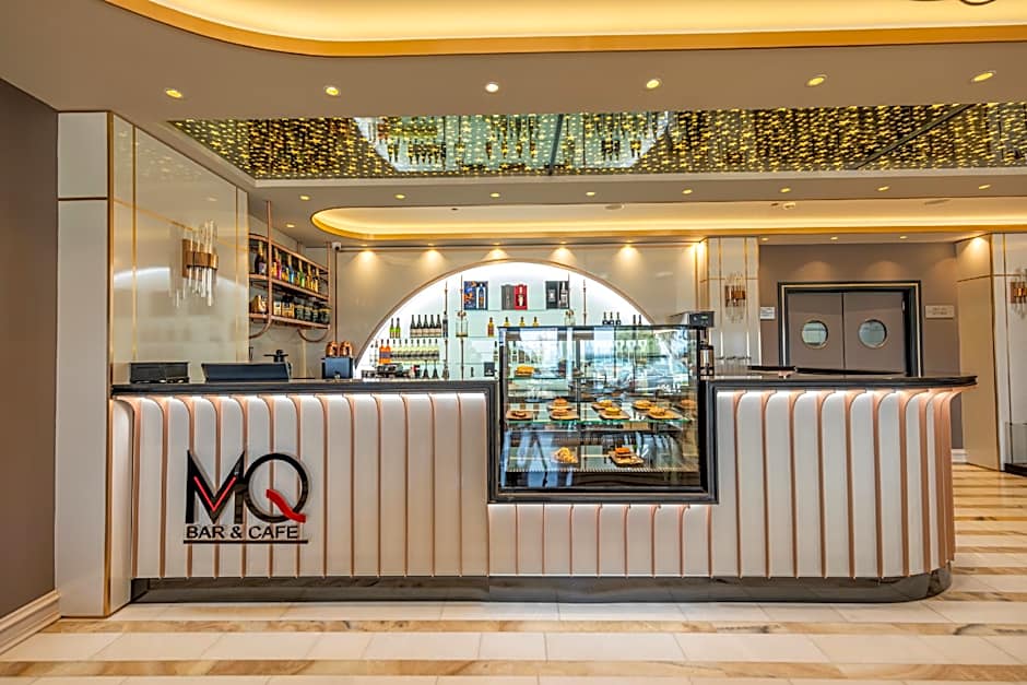 MQ Hotel Suites & SPA