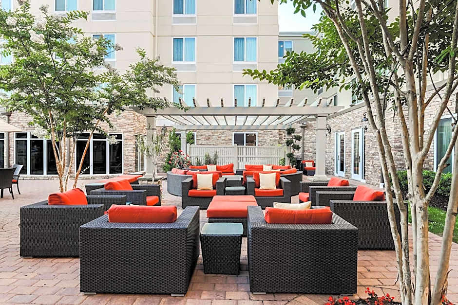 Hilton Garden Inn Melville