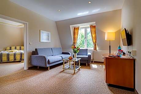 Whirlpool Suite 1 King Non-Smoking