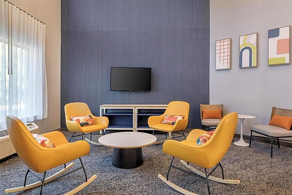 Spark by Hilton La Crosse Onalaska