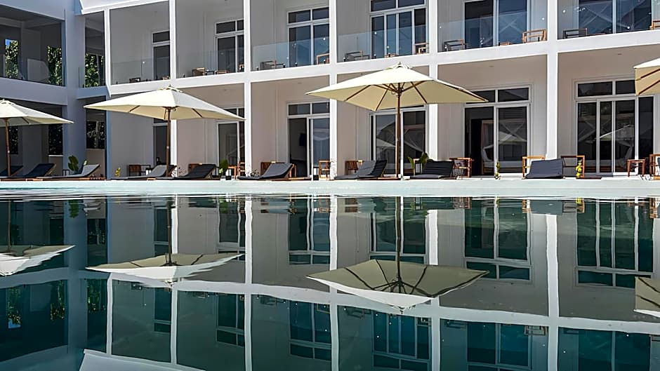 AHG Sun Bay Mlilile Beach Hotel