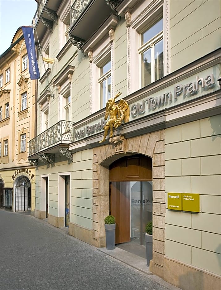 Golden Angel Suites by Adrez