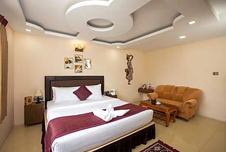 Deluxe Double Room with Mountain View Balcony