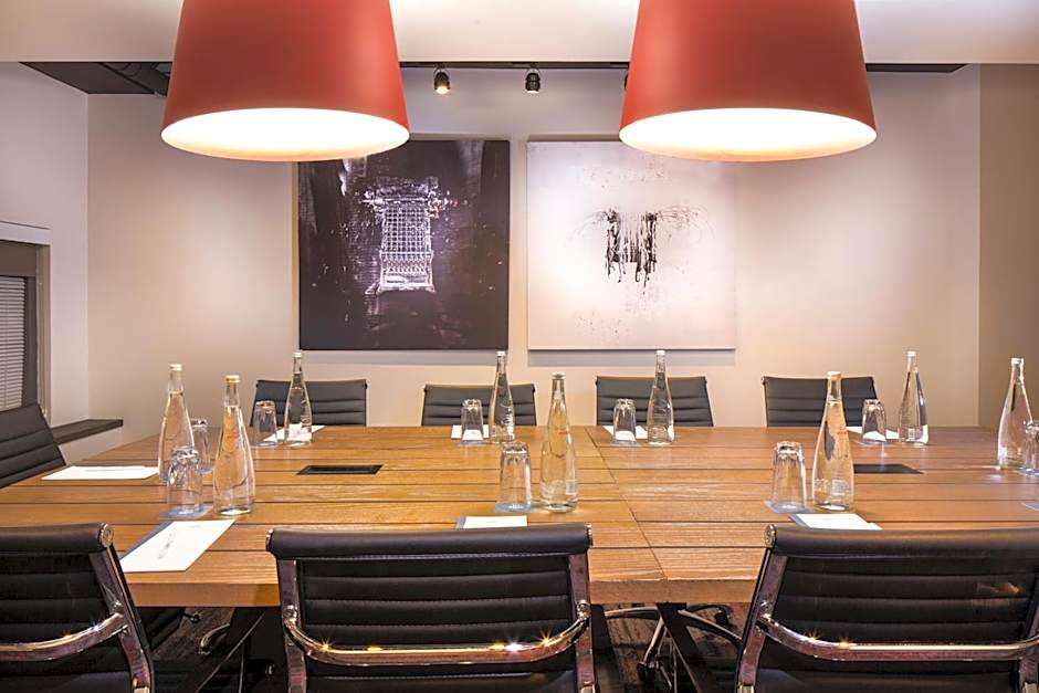 The Windsor Suites - A Modus Hotel