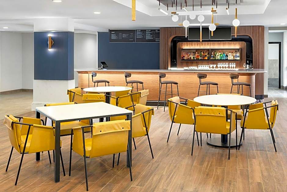 Courtyard by Marriott Cleveland Airport South