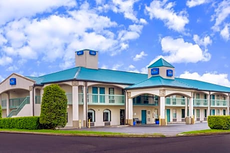 Baymont by Wyndham Gallatin