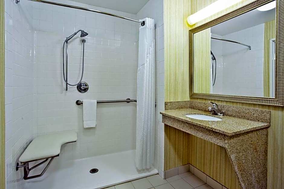 Holiday Inn Express Hotel & Suites Goshen By IHG