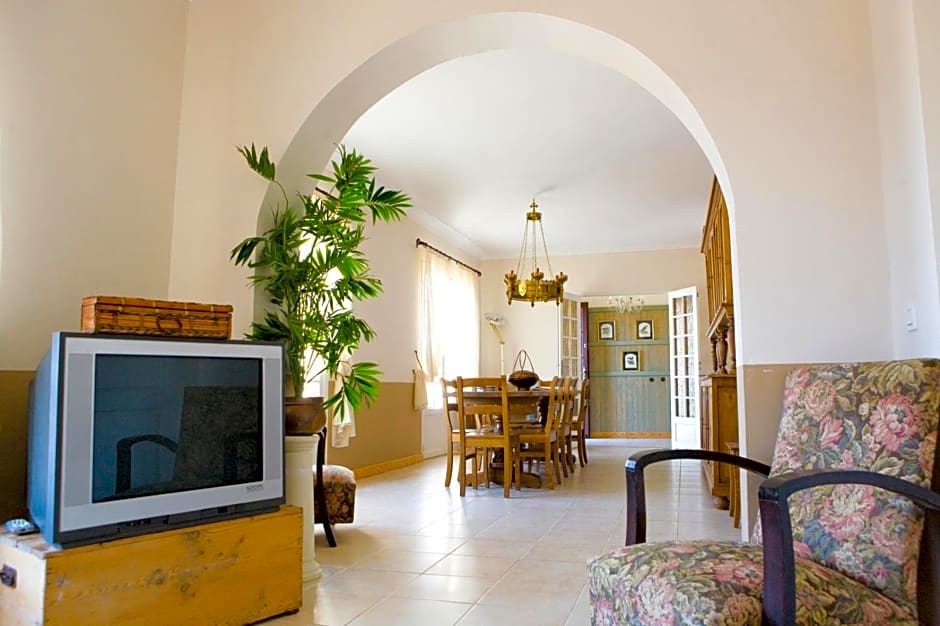 A l'ombre du clocher