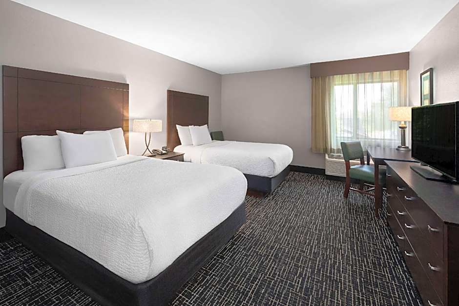 La Quinta Inn & Suites by Wyndham Sheboygan