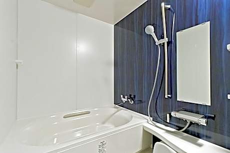 Japanese-Style Family Room - Non-Smoking