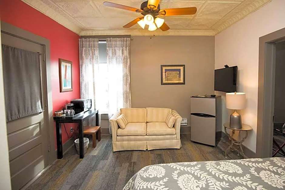 Dodici Night Suites