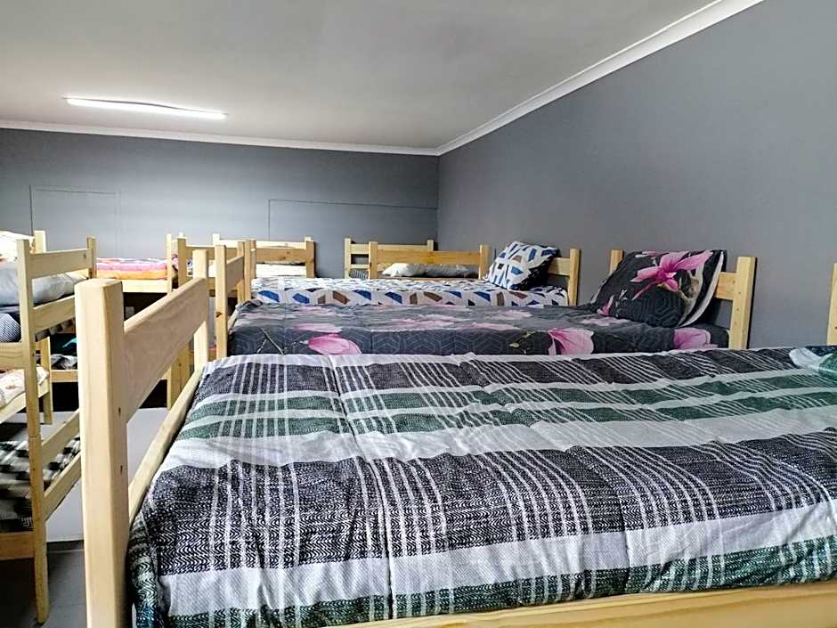 Mile Crunchers Backpackers & Hostelling